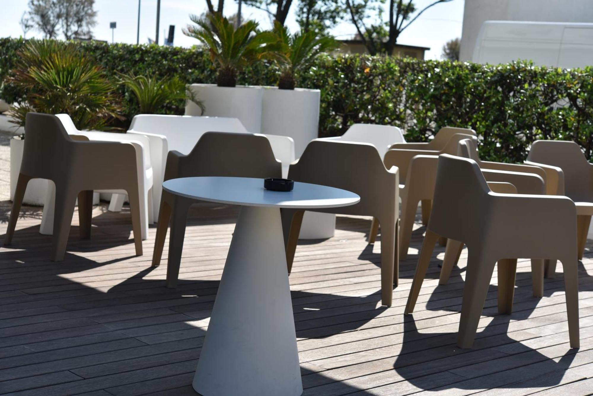 Hotel Regina Fronte Mare 里米尼 外观 照片