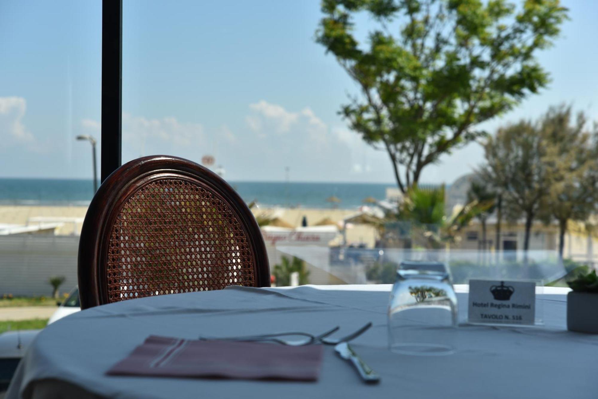 Hotel Regina Fronte Mare 里米尼 外观 照片