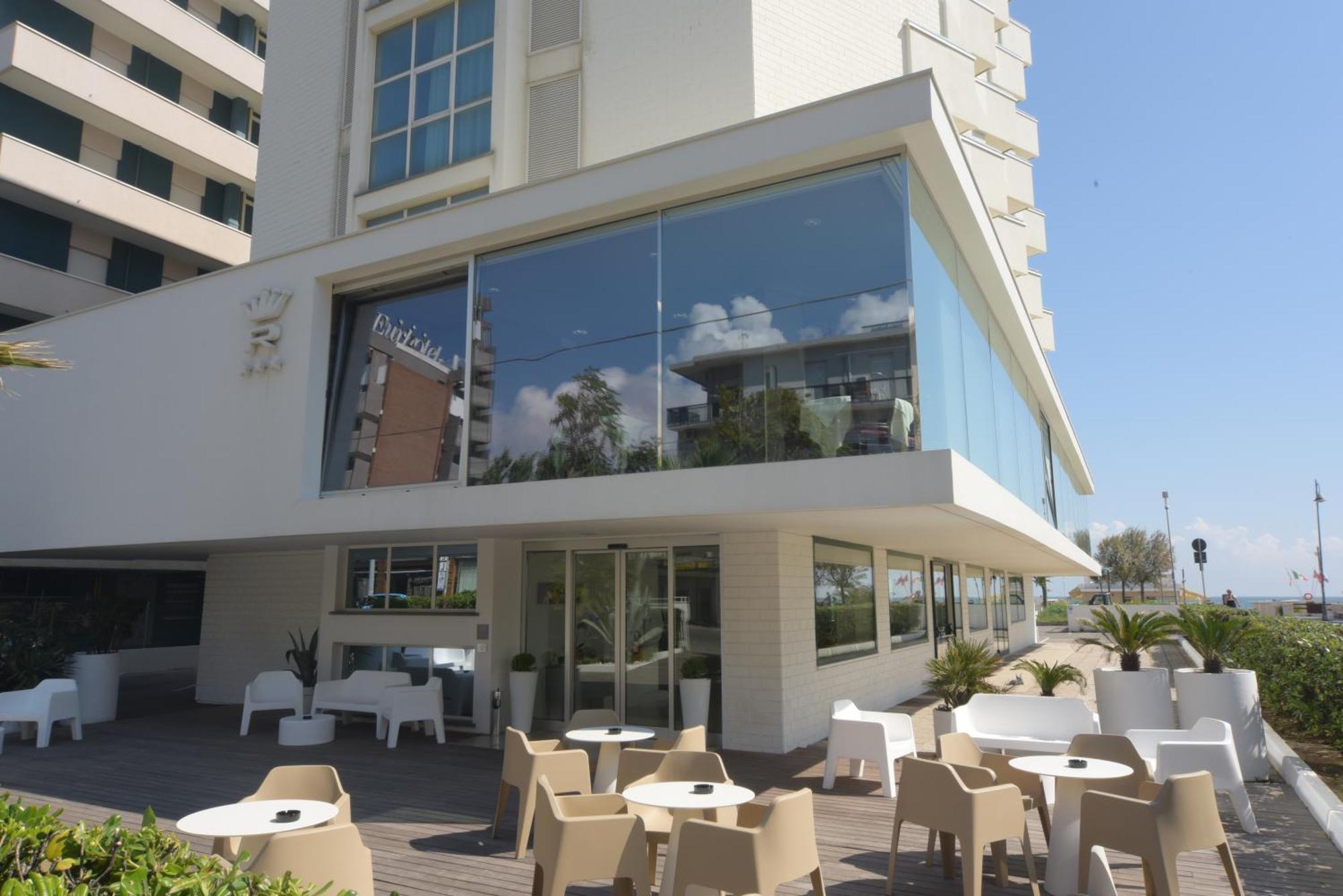 Hotel Regina Fronte Mare 里米尼 外观 照片