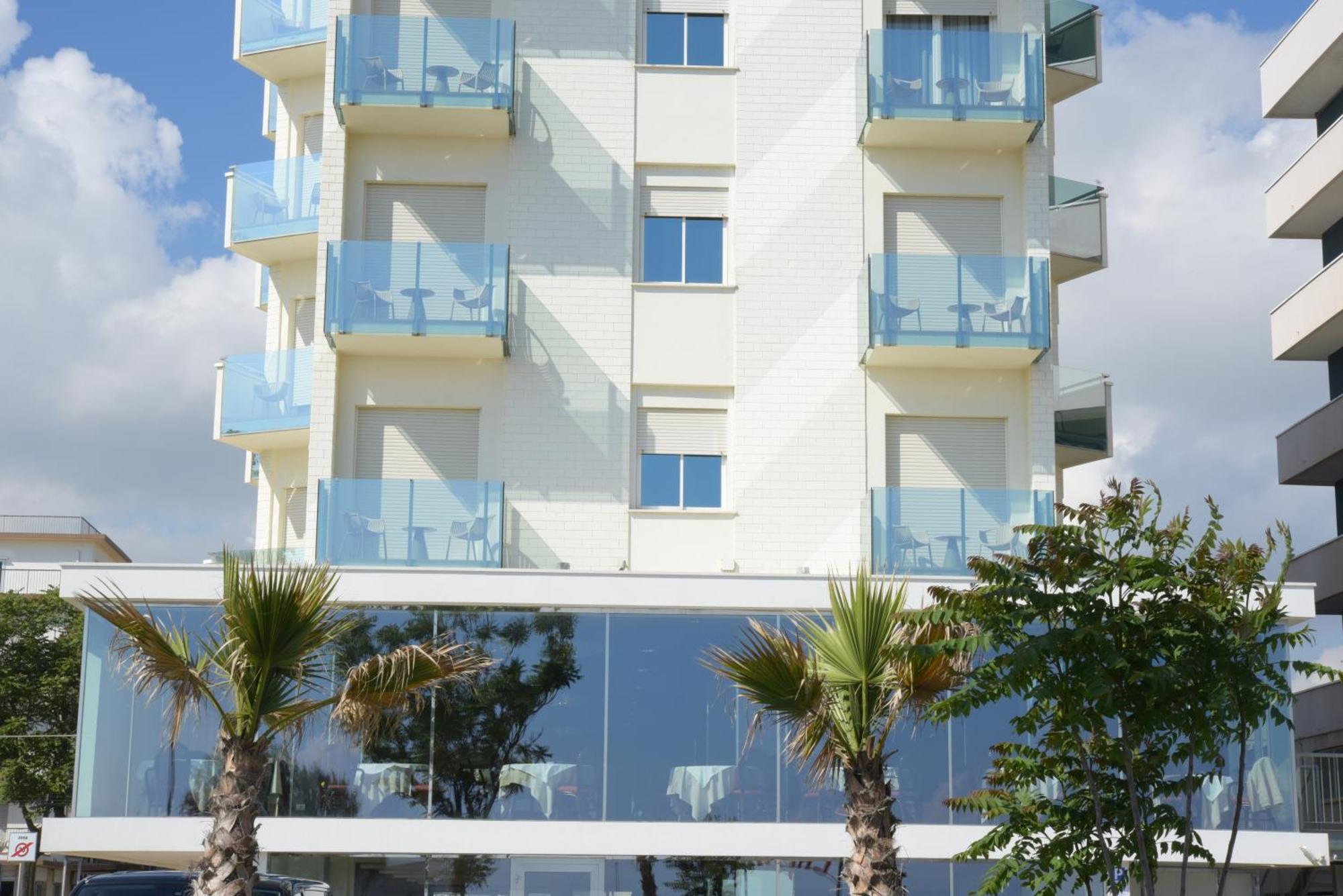 Hotel Regina Fronte Mare 里米尼 外观 照片