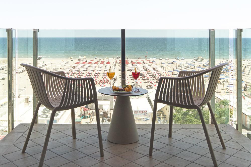 Hotel Regina Fronte Mare 里米尼 外观 照片